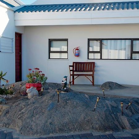 ホテル The Cormorant House Lüderitz エクステリア 写真