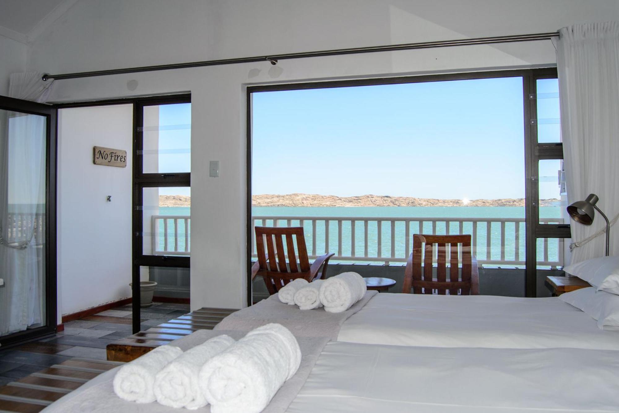ホテル The Cormorant House Lüderitz エクステリア 写真