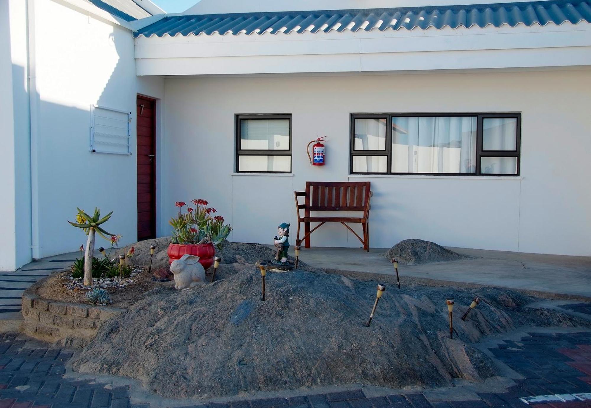 ホテル The Cormorant House Lüderitz エクステリア 写真